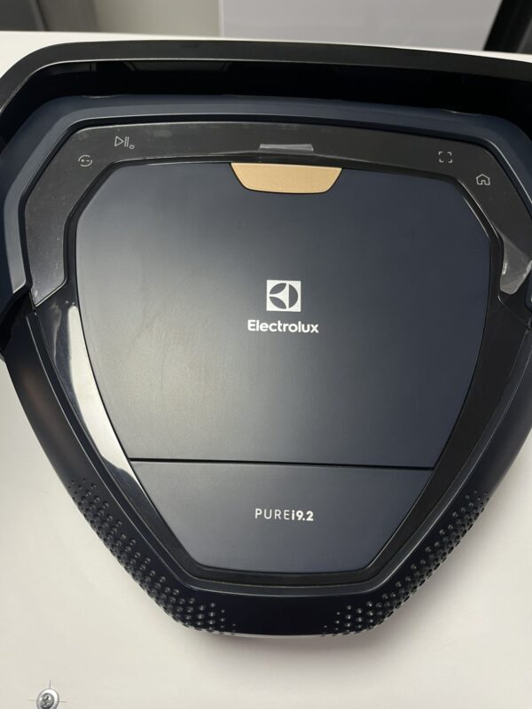 "Electrolux", robotski usisivac, 3D tehnologija, IZUZETNA CENA, AKCIJSKA! - Image 3