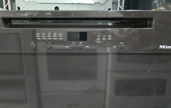 "Miele", polovna masina za sudove, NOVIJI MODEL, 12 -15 kompleta, prevoz ukljucen u cenu - Image 4