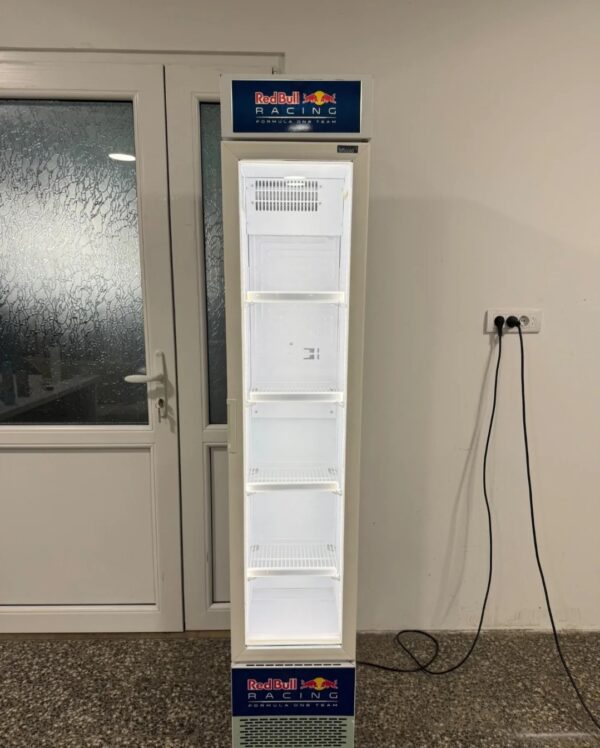 "RED BULL", F1 Racing Team, Slim vitrina, 36cm širina, PERFEKTNA - Image 8