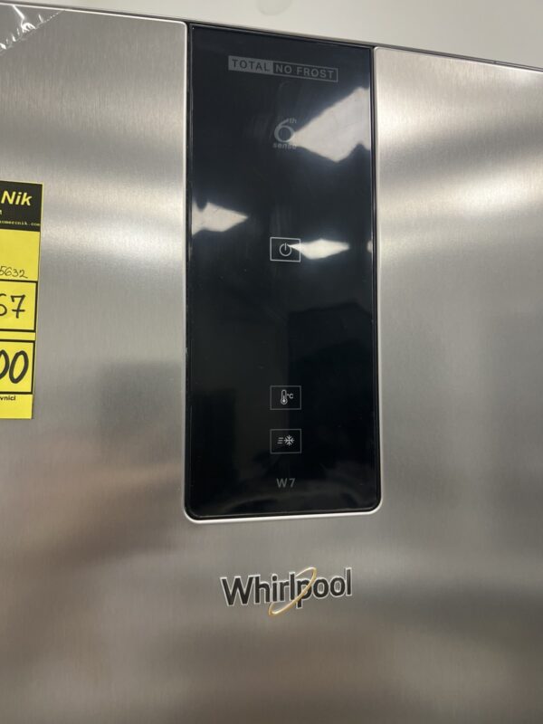 Nov kombinovani frizider sa blagim estetskim ostecenjima "Whirlpool", 368 L,  A+, No Frost, 202 cm, garancija 25 meseci, prevoz ukljucen u cenu - Image 3