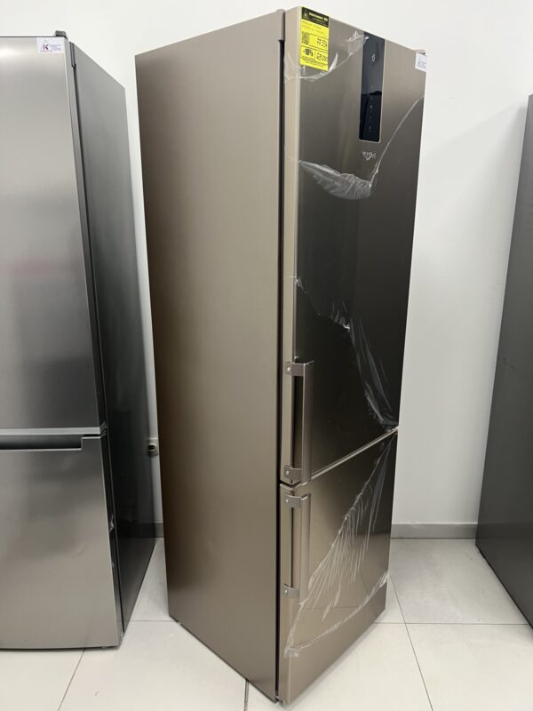 Nov kombinovani frizider "Whirlpool", sa blagim estetskim nedostacima, Inox,  No Frost, 355 L, 201 cm, garancije 25 meseci, prevoz ukljucen u cenu - Image 11