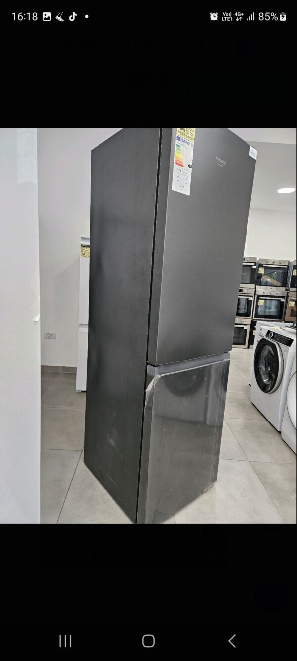 Nov kombinovani frizider "Ariston - Hotpoint" sa estetskim ostecenjima, 335L, No frost, 191 cm, garancija 25 meseci, prevoz ukljucen u cenu - Image 2
