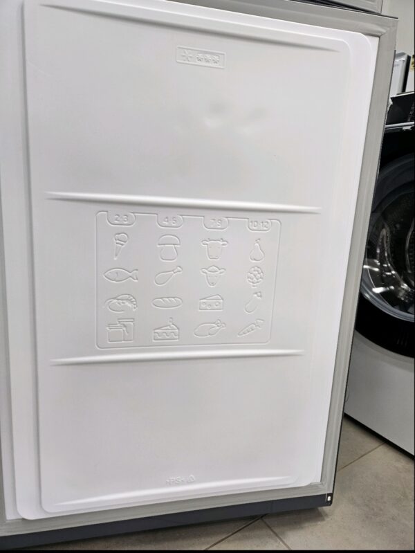 Nov kombinovani frizider "Ariston - Hotpoint" sa estetskim ostecenjima, 335L, No frost, 191 cm, garancija 25 meseci, prevoz ukljucen u cenu - Image 11