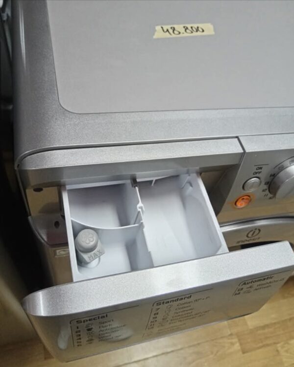 Nova kombinovana masina " Indesit", 9kg pere/ 6kg susi, 1400rpm, A klasa, siva, garancija 25 meseci, prevoz ukljucen u cenu - Image 4