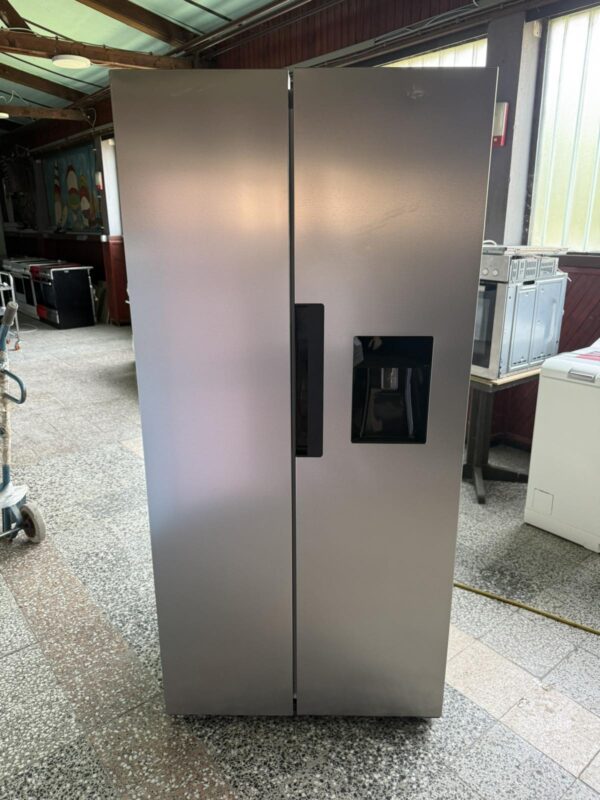"POCO LINE ", Inox, kombinovani frižideri sa vodomatom, No Frost, 187 cm, prevoz ukljucen u cenu