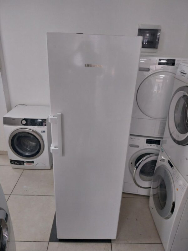 "Liebherr", zamrzivac ,315L , No Frost Safe, Original Nemac, A++, inverter, garancija godinu dana, prevoz ukljucen u cenu uvoz CH