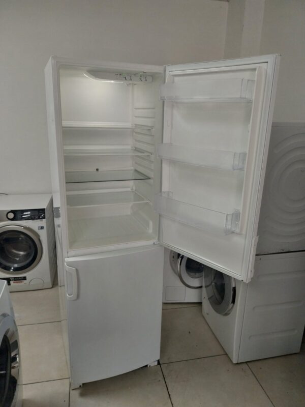 "Electrolux", kombinovani frizider, 2m, No Frost, izuzetan , Inverter, A+, garancija godinu dana, prevoz ukljucen u cenu - Image 2