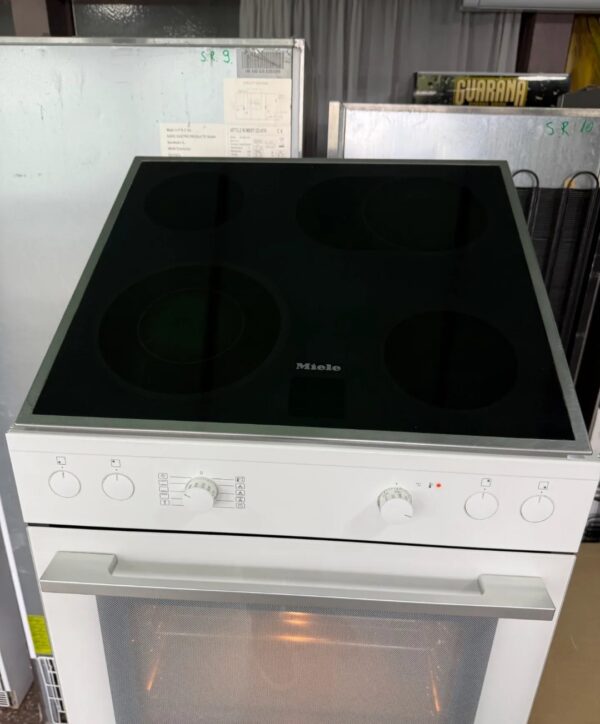 "MIELE", GERMANY, Beli ugradni šporet, komplet, prevoz ukljucen u cenu - Image 11