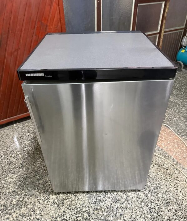 "LIEBHERR", GERMANY, prohromski profesionalni kuhinjski frižider, 153 litre, prevoz ukljucen u cenu
