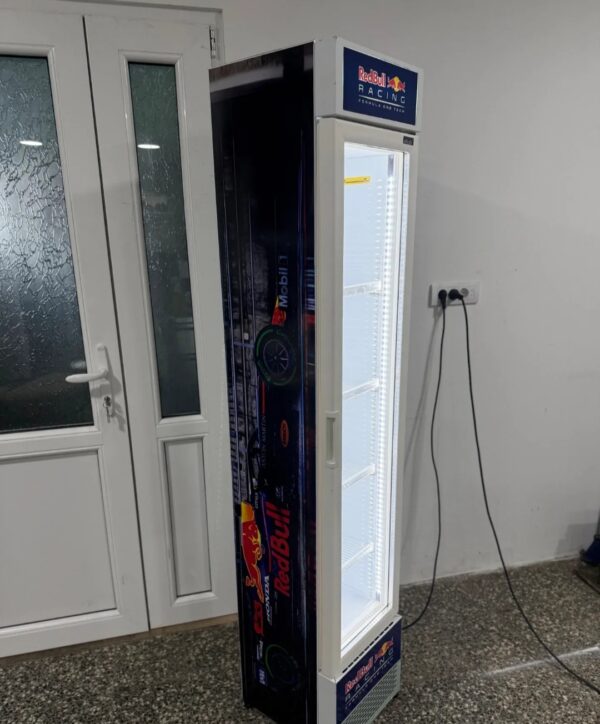 "RED BULL F1 - Racing Team", Slim vitrina, 36cm širina, prevoz ukljucen u cenu - Image 7