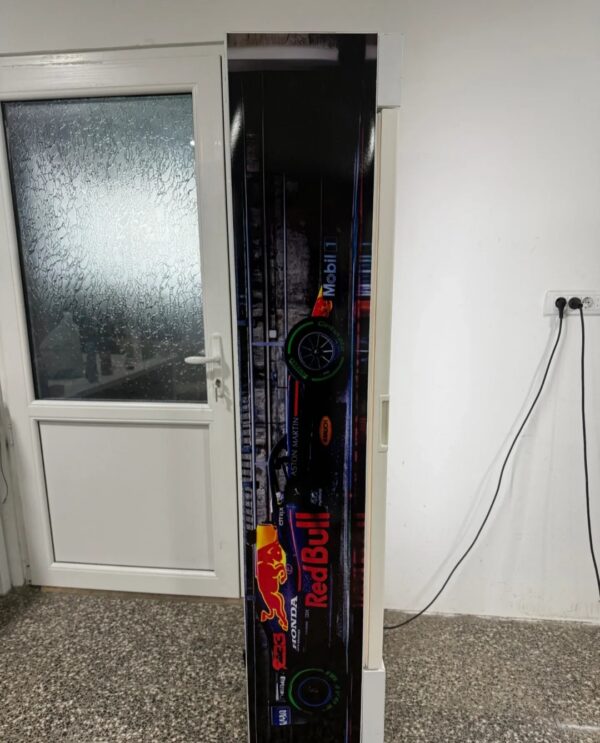 "RED BULL F1 - Racing Team", Slim vitrina, 36cm širina, prevoz ukljucen u cenu - Image 5