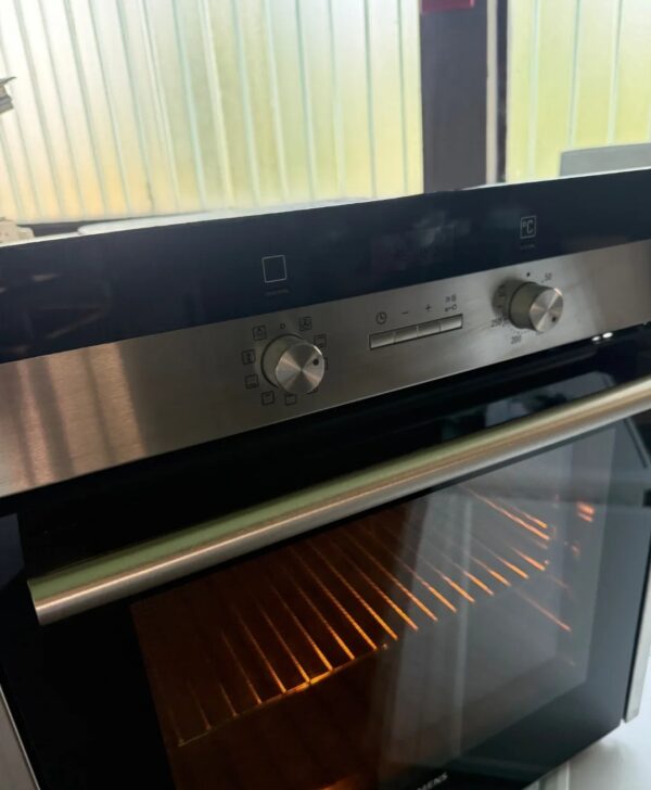 "SIEMENS", GERMANY, Nezavisna ugradna inox rerna, Extra model, prevoz ukljucen u cenu - Image 4