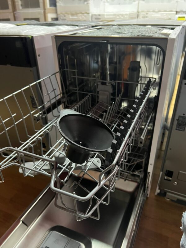 "Beko", nova ugradna mašina za sudove, 45 cm, 10 kompleta, 5 programa, 25 meseci garancije, prevoz uključen u cenu. - Image 3