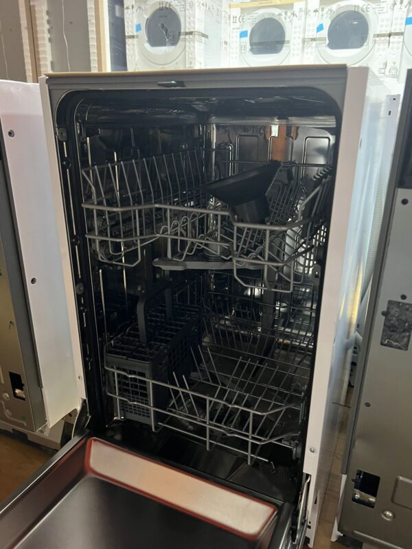 "Beko", nova ugradna mašina za sudove, 45 cm, 10 kompleta, 5 programa, 25 meseci garancije, prevoz uključen u cenu. - Image 5