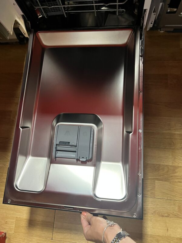 "Beko", nova ugradna mašina za sudove, 45 cm, 10 kompleta, 5 programa, 25 meseci garancije, prevoz uključen u cenu. - Image 6