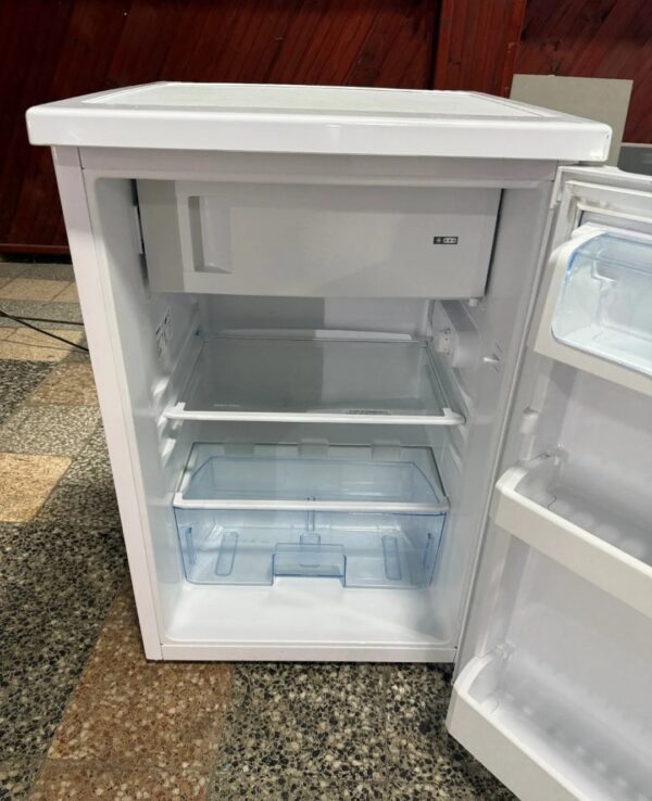 "BEKO", GERMANY, polovan mali frižider sa komorom, KAO NOV, 85 cm, prevoz ukljucen u cenu - Image 4