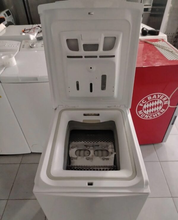 "Ariston - HotPoint" polovna ves masina sa punjenjem odozgo, 6 kg, 1200rpm, garancija 6 meseci, prevoz ukljucen u cenu - Image 4