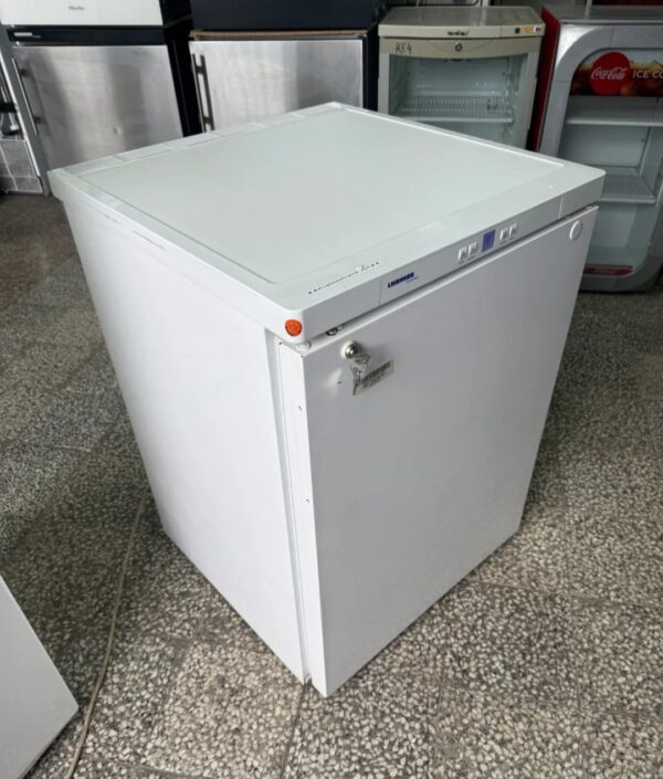"LIEBHERR", Premium, GERMANY, profesionalna plusna vitrina, 141 litar, prevoz ukljucen u cenu - Image 6