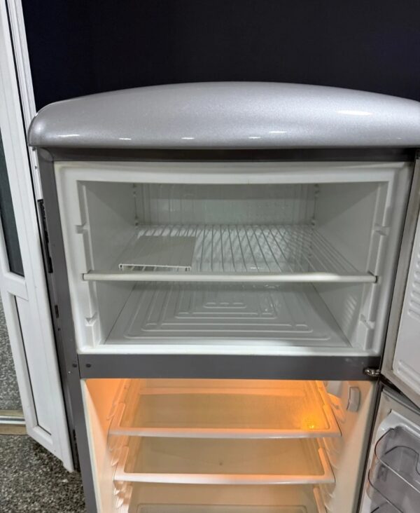 "GORENJE ",GERMANY, polovni Retro Silver Sivi kombinovani frižider, 146 cm, prevoz ukljucen u cenu - Image 5