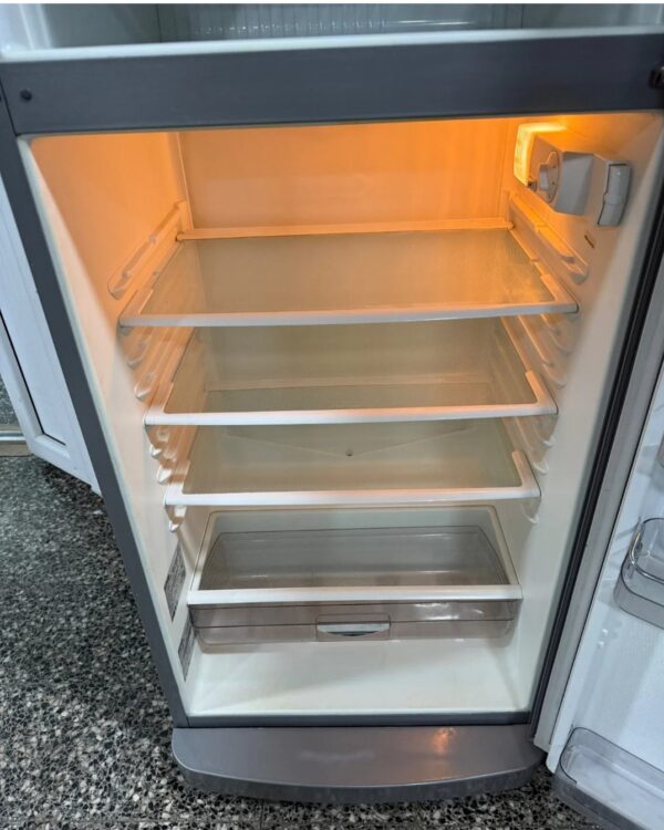 "GORENJE ",GERMANY, polovni Retro Silver Sivi kombinovani frižider, 146 cm, prevoz ukljucen u cenu - Image 4