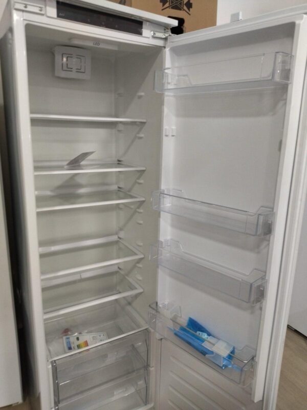 "Ikea", nov ugradni frizider sa blagim estetskim ostecenjima, 177x54, garancija 25 meseci, obezbedjeni rezervni delovi 7 godina i mogucnost servisiranja i posle isteka garancije - Image 4