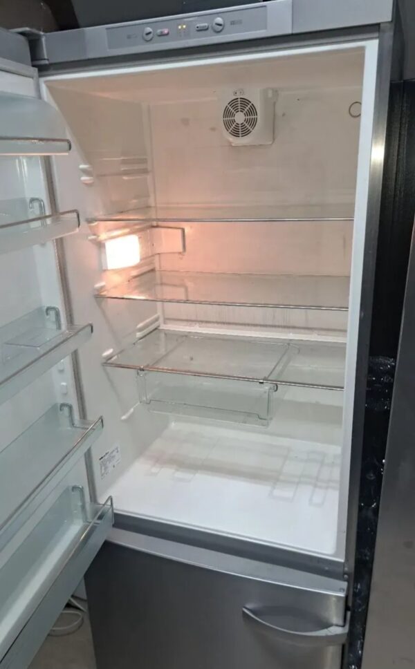 "Miele",  polovan inox frižider, širina 75cm, ogroman, No Frost, A+++, dva motora, garancija 6 meseci, moguc prevoz - Image 4