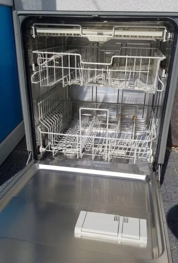 "Miele", podpultna inox XXL mašina za sudove, vrhunska, 60 cm, garancija 6 meseci, moguc prevoz - Image 2
