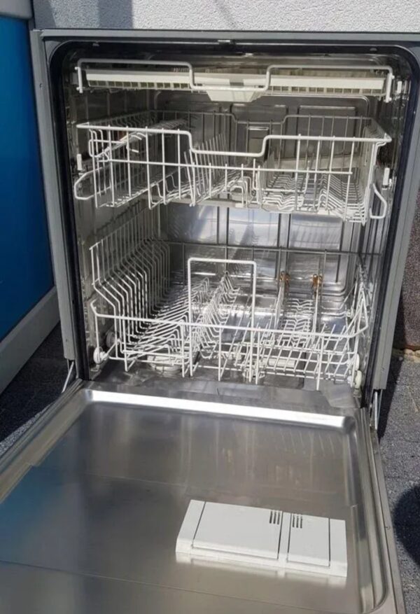 "Miele", podpultna inox XXL mašina za sudove, vrhunska, 60 cm, garancija 6 meseci, moguc prevoz - Image 4