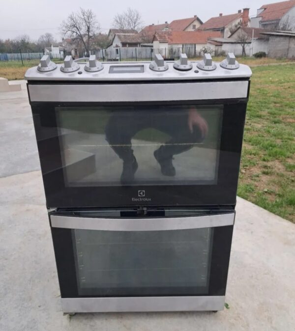 "Electrolux", PREMIUM šporet sa dve rerne i ravna ploča inox, 60 cm, trofazni, garancija 6 meseci