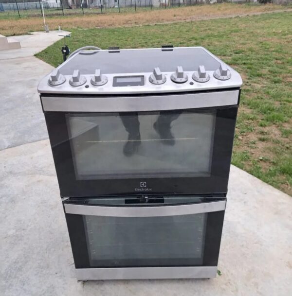 "Electrolux", PREMIUM šporet sa dve rerne i ravna ploča inox, 60 cm, trofazni, garancija 6 meseci - Image 3