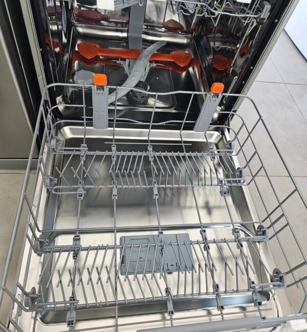 "Ariston", vrhunska nova sudo masina, 60 cm, inox, 15 kompleta, A++, garancija 6 meseci, prevoz ukljucen u cenu - Image 6