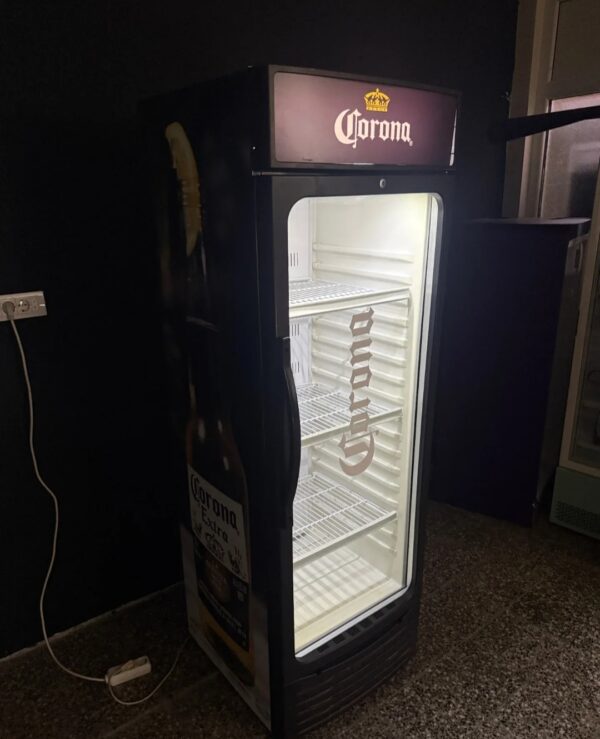 "CORONA - CERVEZA", Germany, polovna rashladna staklena vitrina, 182 cm, 300 litara - Image 6