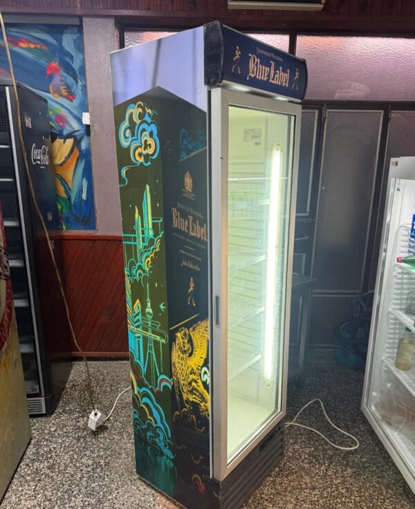 "JONNIE WALKER", Blue Label, polovna rashladna vitrina, 380litara, 200x60 - Image 2