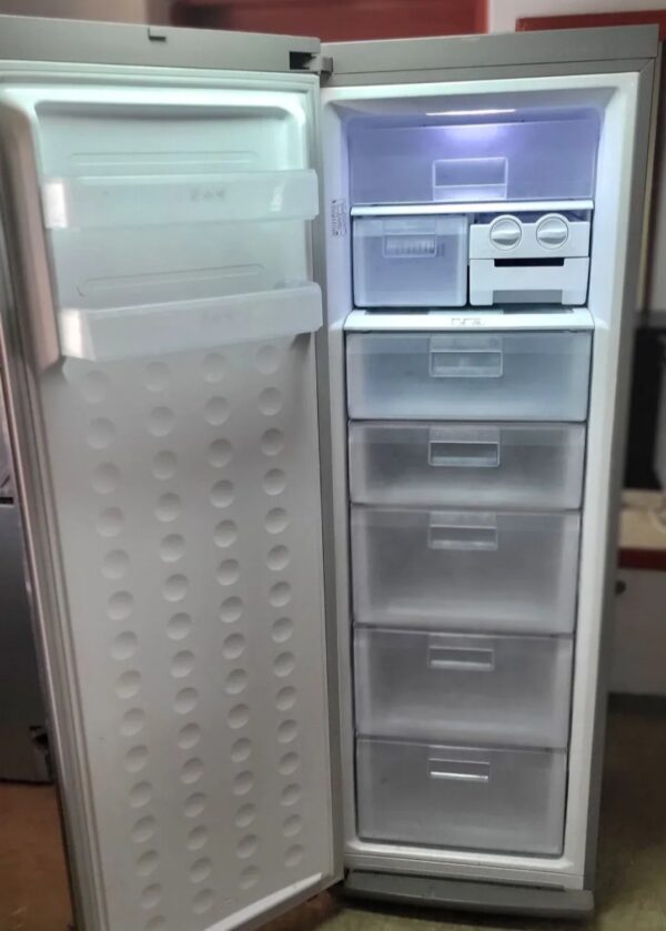 "Samsung", Premium zamrzivač, XXL , No Frost, A+++, 290 litara, garancija 6 meseci - Image 2