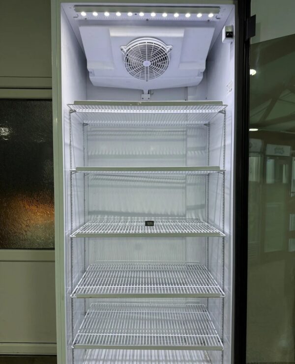 "HEINEKEN - UGUR", 800litara, 220 cm, OOOGROMNA,  LED, Novo stanje - Image 5
