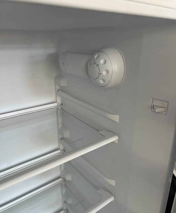 „Beko“, cist frizider, 150 cm, 286 litara. Garancija 25 meseci. Prevoz uključen u cenu. Rezervni delovi obezbeđeni 7 godina; moguć servis i posle isteka garancije. - Image 4