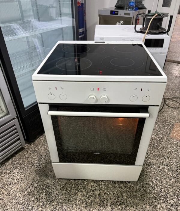 "SIEMENS", GERMANY, 60cm, monofazni polovan sporet, turbo, prevoz ukljucen u cenu