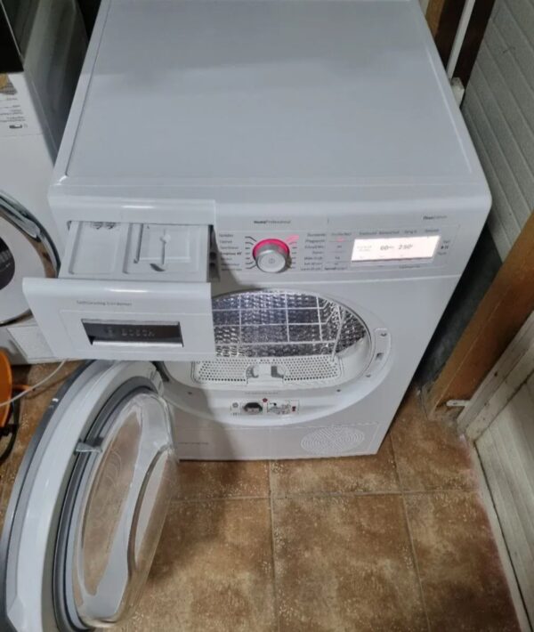 "Bosch Home Profesional", polovna masina za susenje vesa, uvoz CH, 8 kg, Toplotna Pumpa, touch, LED, sace, garancija 6 meseci, moguc prevoz - Slika 3