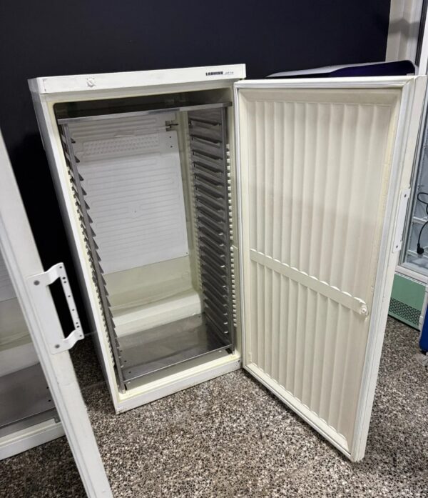 "LIEBHERR", GERMANY, polovne pekarske plusne vitrine, plehovi 60x40cm, 500 l - Slika 7