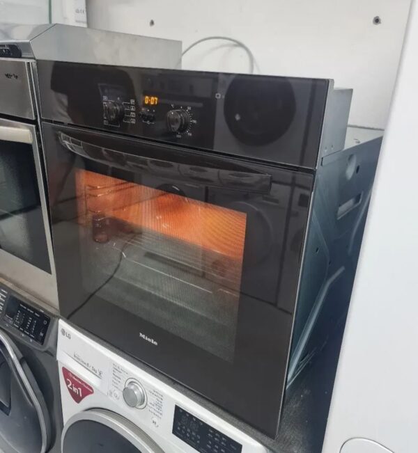 "Miele", polovna ugradna nezavisna rerna, braon boja, izuzetna, garancija 6 meseci, moguc prevoz - Slika 2