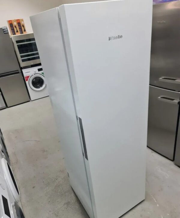 "Miele", vertikalni zamrzivac, NOVO - NEKORISCENO, inverter, No Frost, Led, touch, garancija 6 meseci, moguc prevoz - Slika 7