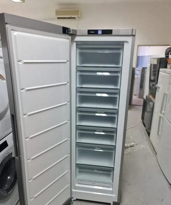"Miele", zamrzivac , inox - NOVO, inverter, No Frost, LED, touch, 185 cm, garancija 6 meseci, moguc prevoz - Slika 13
