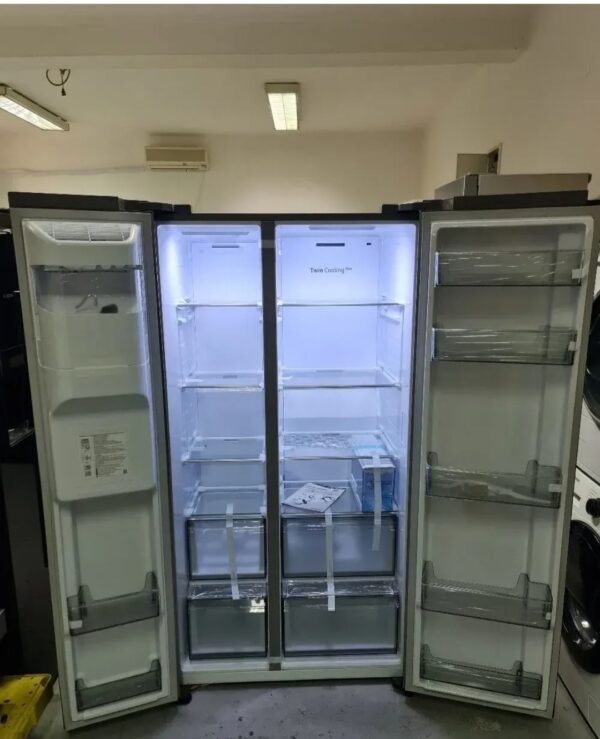 "Samsung", americki frizider - side by side, NOV - NEKORISCEN,  smart, inverter, LED, WI-FI, PERFEKTAN, garancija 6 meseci, moguc prevoz