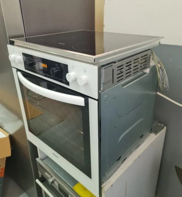 "Miele", polovan ugradni sporet sa pirolizom, staklo - keramicka ploca, garancija 6 meseci, moguc prevoz - Slika 3