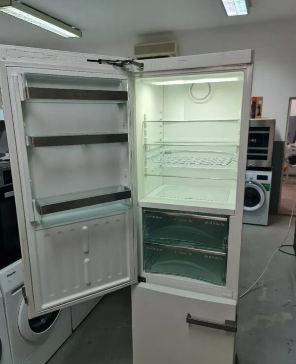 "Miele", polovan kombinovani frizider, XXL, 200 cm, No Frost, Inverter, A+++, garancija 6 meseci, moguc prevoz - Slika 12