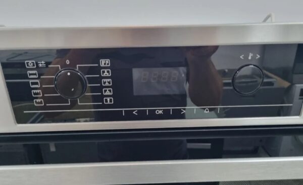 "Miele", polovna ugradna rerna, Top stanje, 300c,  touch, turbo, garancija 6 meseci, moguc prevoz, uvoz CH - Slika 3