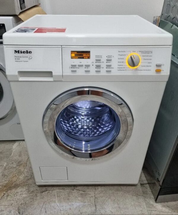 "Miele - Premium Edition", Top Model, 8 kg, 1600rpm, srpski meni, izuzetna, garancija 6 meseci, moguc prevoz