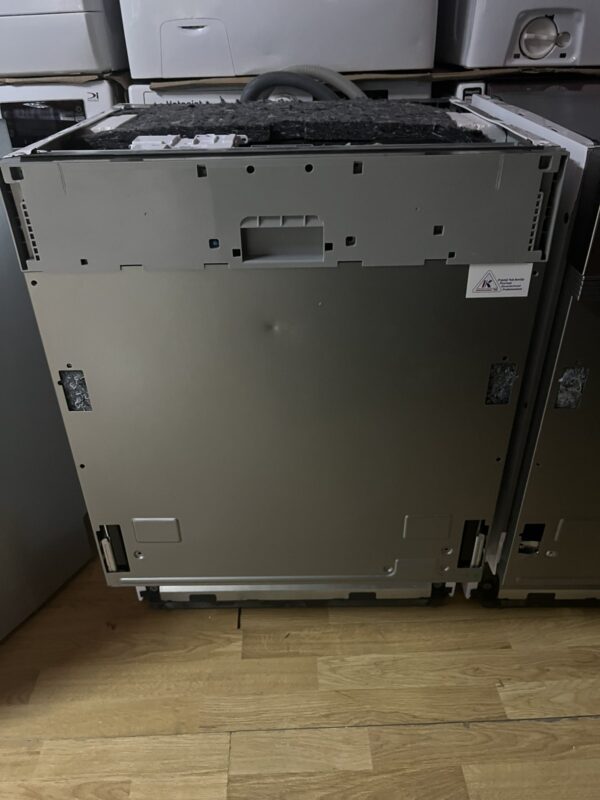Outlet prodaja! Total ugradne, polu - ugradne i podpultne sudo - masine, uz garanciju od 24 meseca, kao da su nove! Bauknecht, Grundig, Beko i jos dosta drugih modela. Obezbedjeni rezerni delovi 7 godina kao i mogucnost servisiranja i nakon isteka 25 meseci - Slika 4