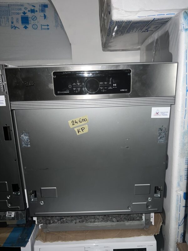 Outlet prodaja! Total ugradne, polu - ugradne i podpultne sudo - masine, uz garanciju od 24 meseca, kao da su nove! Bauknecht, Grundig, Beko i jos dosta drugih modela. Obezbedjeni rezerni delovi 7 godina kao i mogucnost servisiranja i nakon isteka 25 meseci - Slika 14