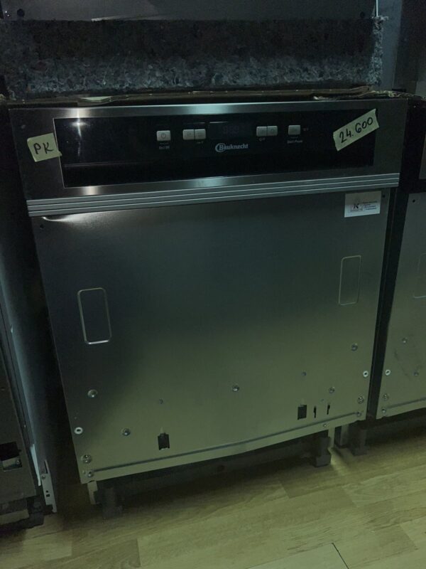 Outlet prodaja! Total ugradne, polu - ugradne i podpultne sudo - masine, uz garanciju od 24 meseca, kao da su nove! Bauknecht, Grundig, Beko i jos dosta drugih modela. Obezbedjeni rezerni delovi 7 godina kao i mogucnost servisiranja i nakon isteka 25 meseci - Slika 22